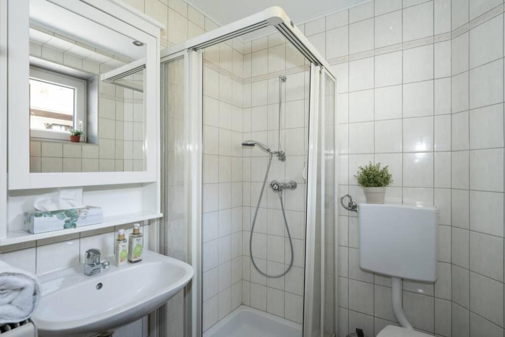 Schoenes Ferienhaus Mit Garten Pörtschach am Wörthersee Extérieur photo
