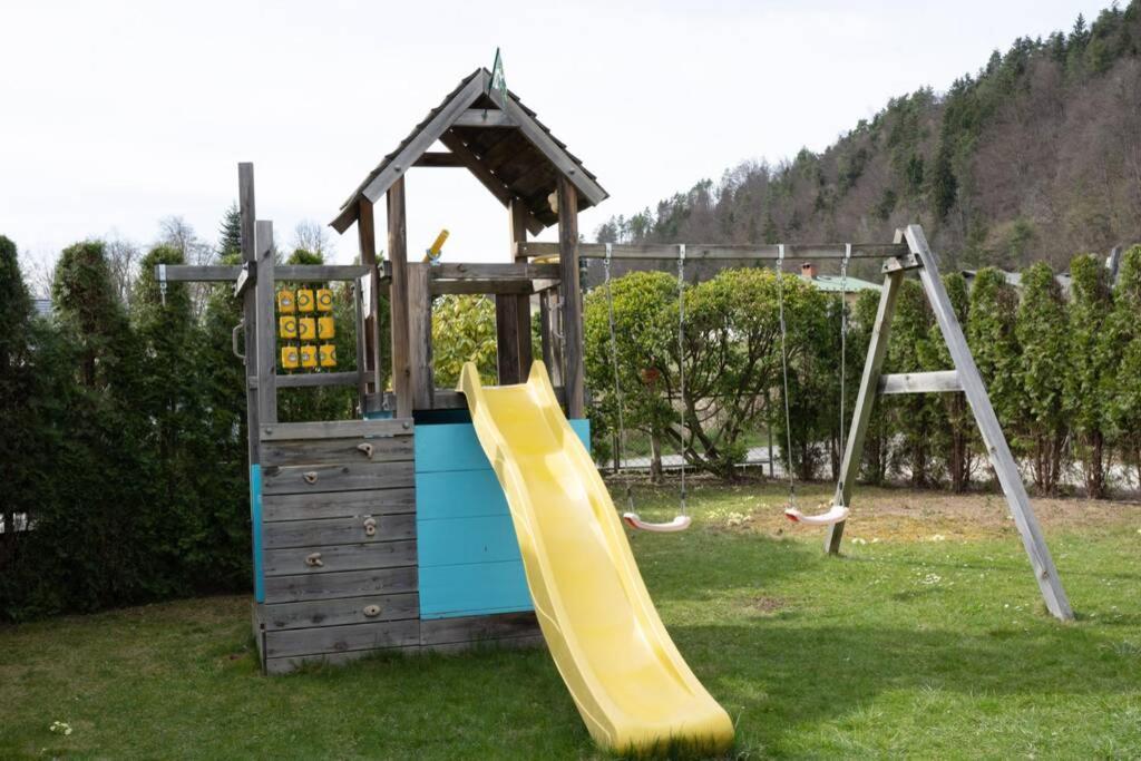 Schoenes Ferienhaus Mit Garten Pörtschach am Wörthersee Extérieur photo